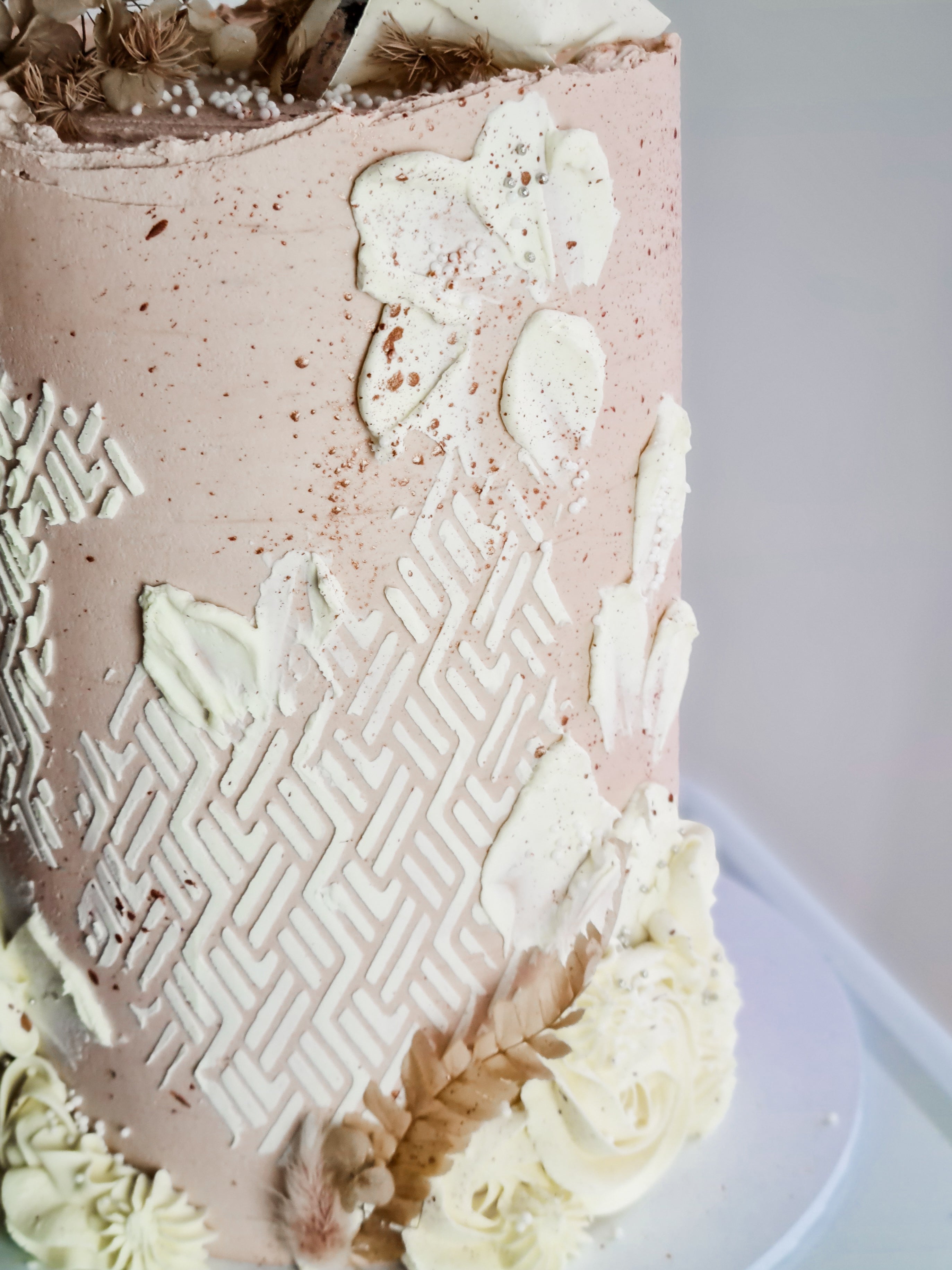 Amazon.com: DI QIU REN 16PCS Cake Stencils Decorating Buttercream, 15X5.9  Inch Fondant Stencil for Cake Decoration Lace Cake Stencil & Template,  Geometric Icing Stencil Cake Printing Mold Side Baking Mesh Stencil :